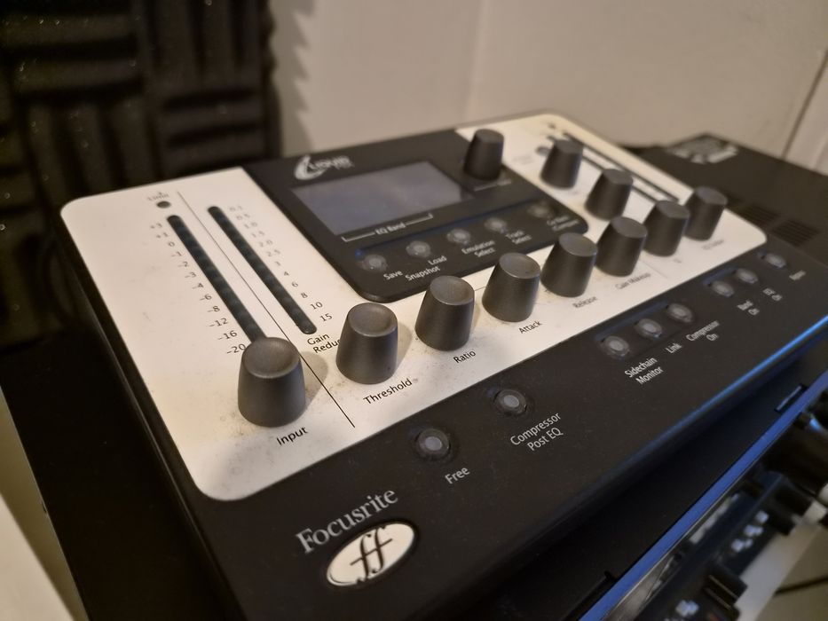 Focusrite liquid mix 32