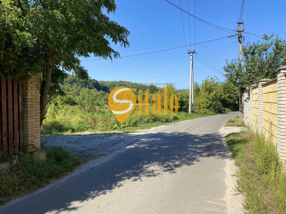 Ділянка з видом на К. Карпати, поруч із озером в Підгірцях