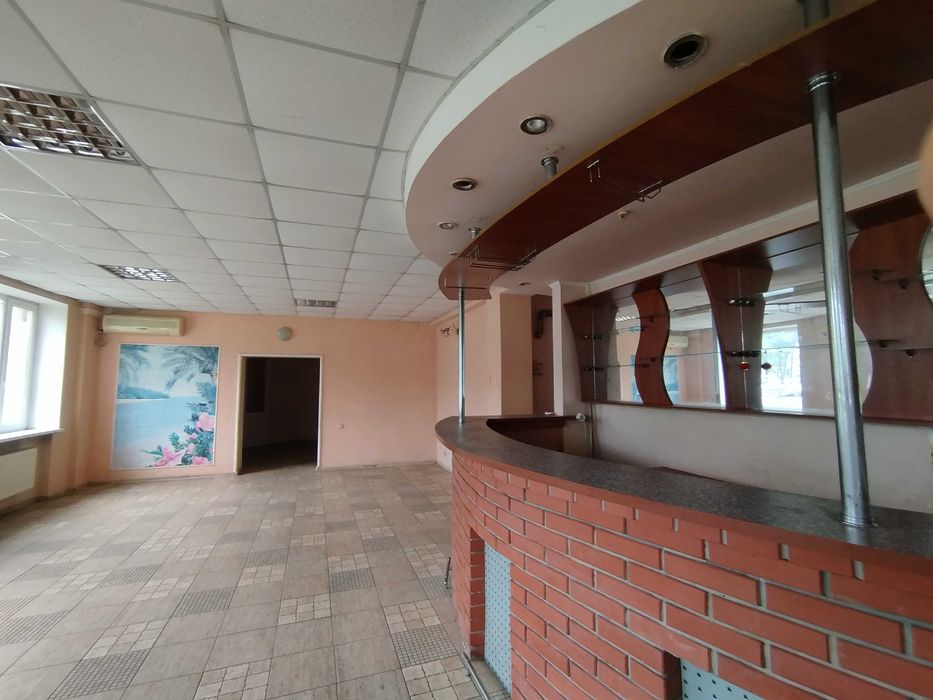 Магазин по Чигиринській! 206 кв.м.