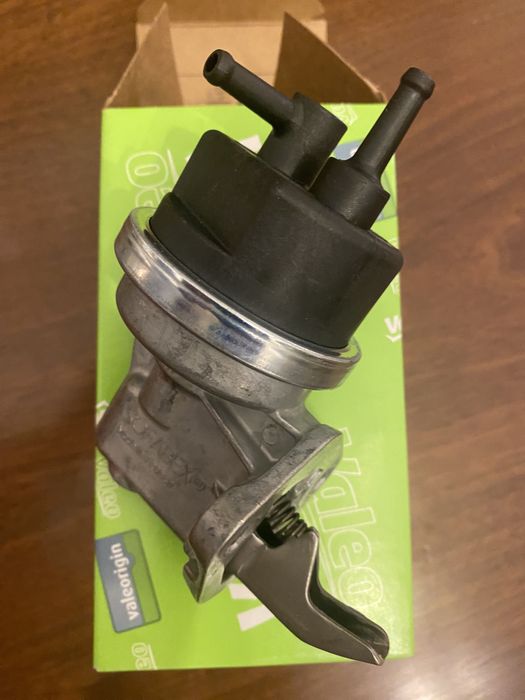 Acessorios Renault 4L - bomba de combustível