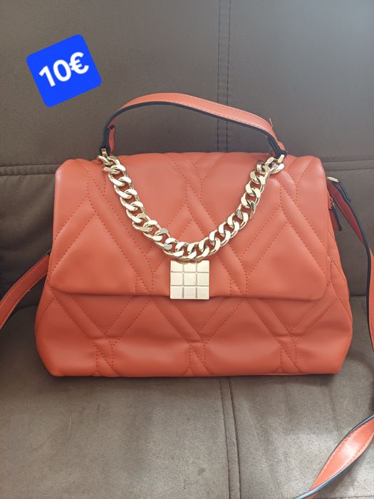 Várias Malas Várias Cores