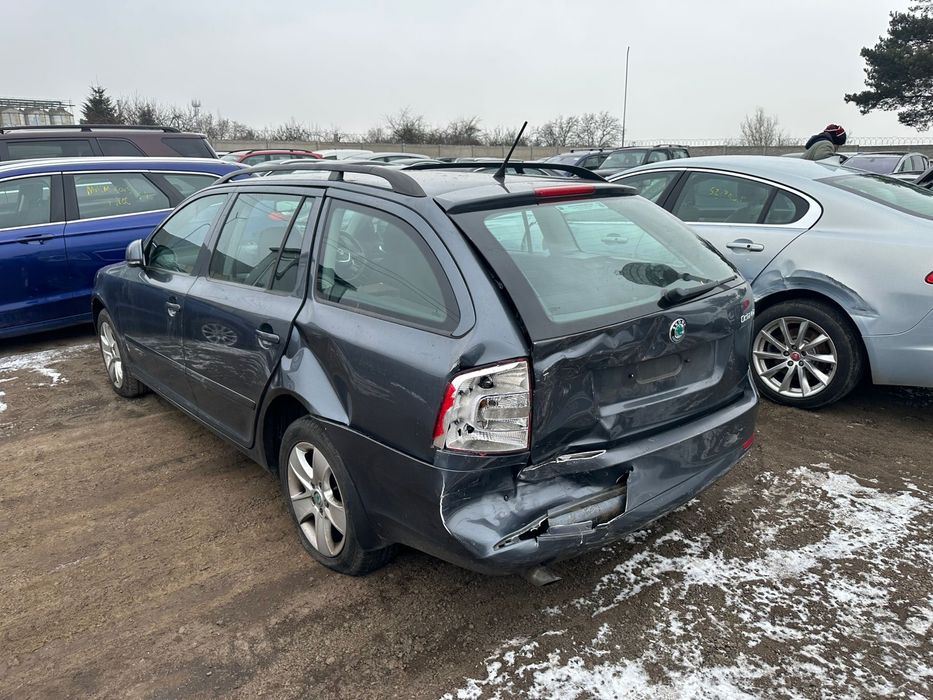 Skoda Octavia silnik 1.6 TDI 2012r,Anglik z kluczykami