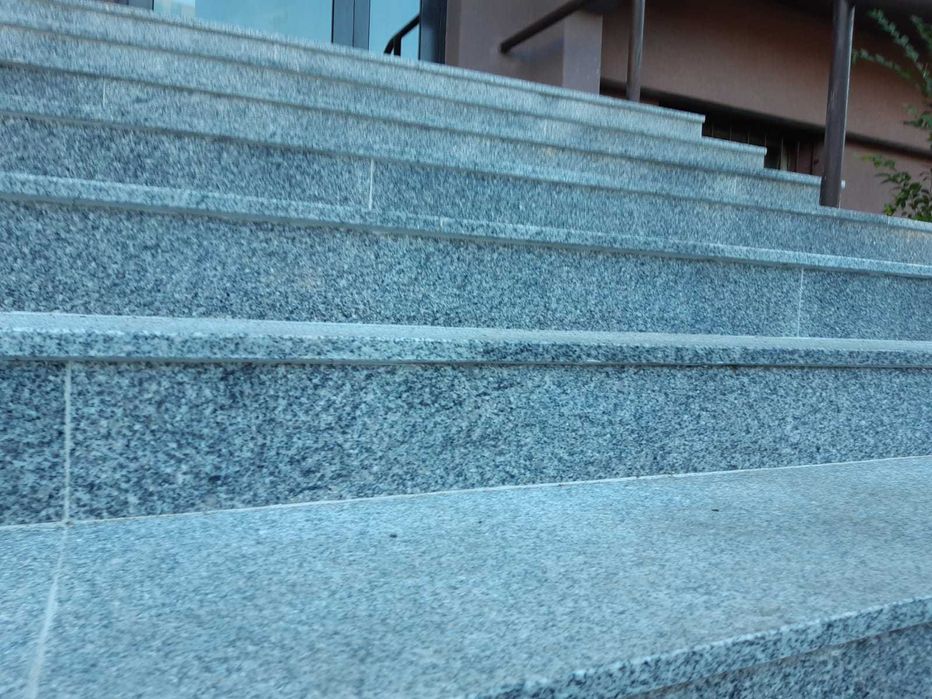 GRANIT G603 Bianco Cristal | ANTYPOŚLIZGOWE | Schody | 150x33x2cm