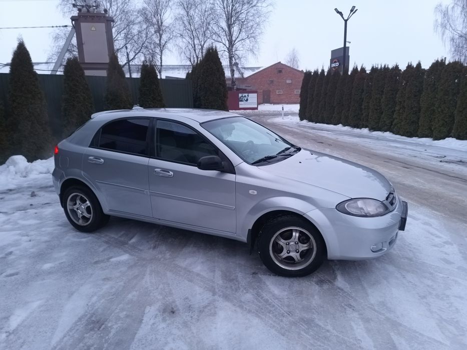 Лачетті в хорошому стані 2008 рік 1.6 газ/бензин