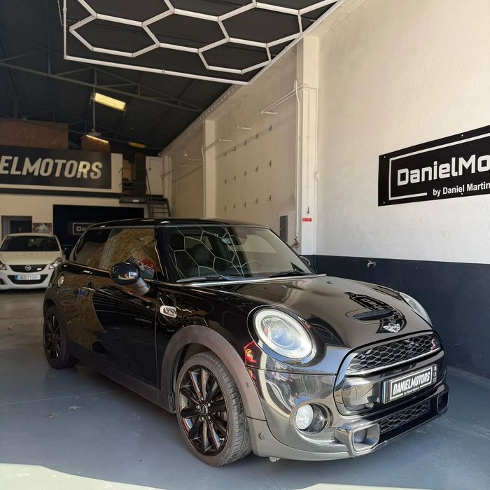 MINI 3 Portas Cooper SD Aut.