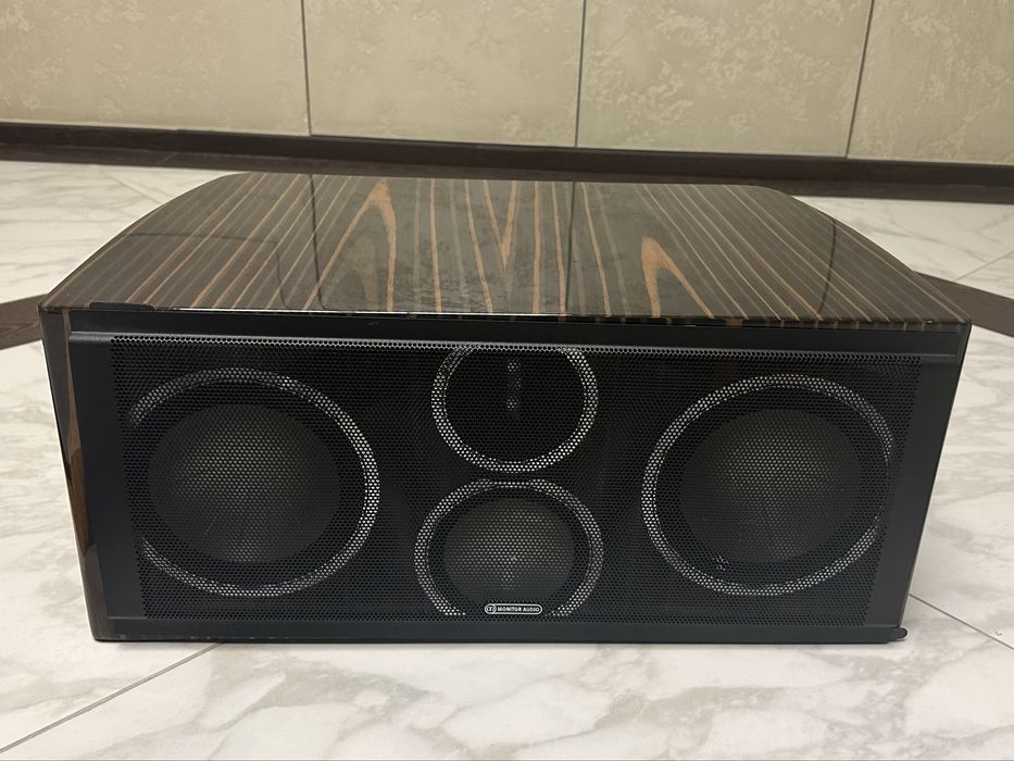 Центральний Monitor audio gold