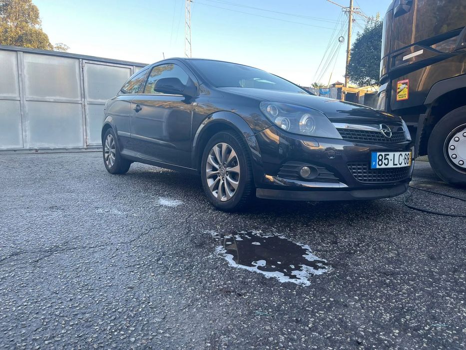 Opel Astra GTC 1.3 CDTI
