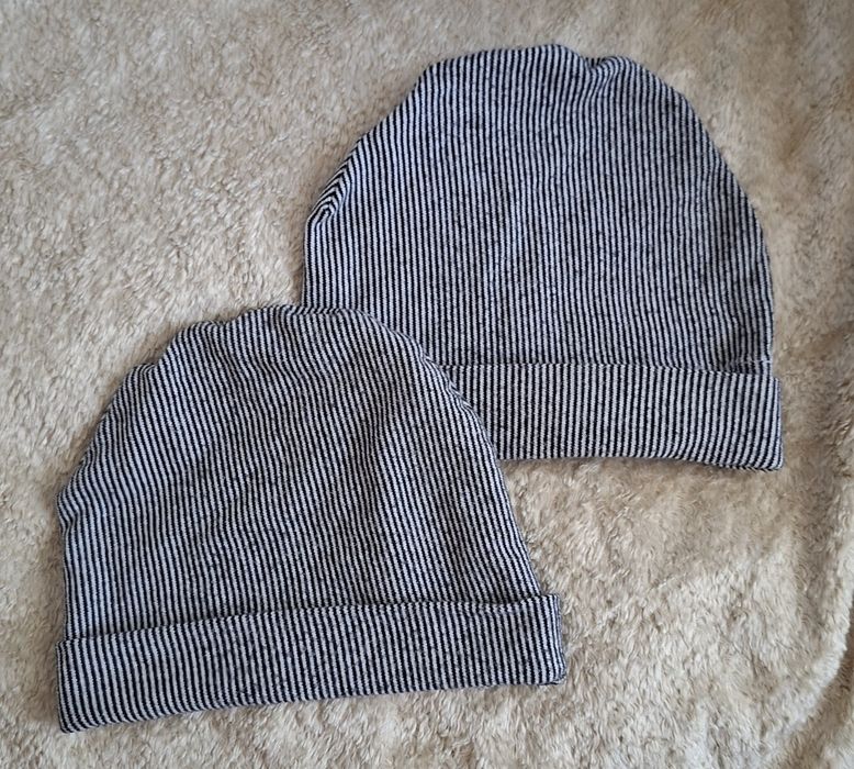 Czapka w paski,czapka beanie, wywijany mankiet,bawełna,jesienno zimowa,na codzień,czarno szare paski,miękkie,elastyczne