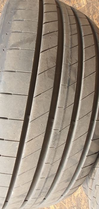 Komplet opon Goodyear eagle f1 225/45 R18