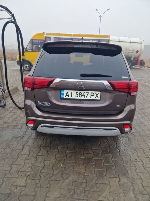 Mitsubishi outlander phev 2019