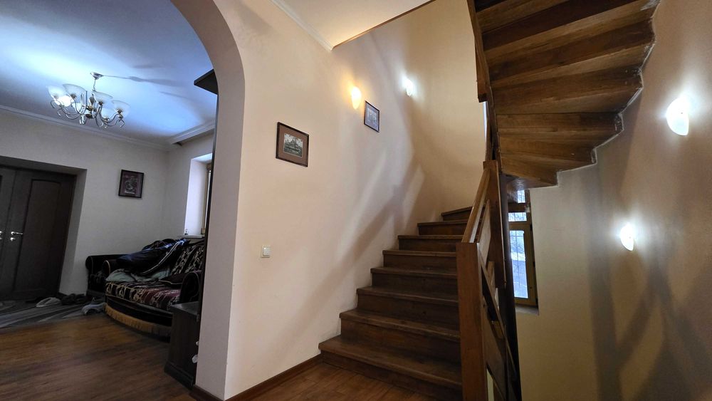 Продаж 2 поверх. будинку 550 м² | ділянка 15 соток | село Мархалівка | Фастівський р-н | Відео огляд