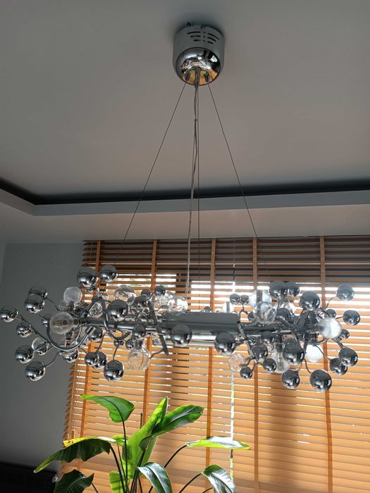 Nowoczesna lampa do salonu i nie tylko