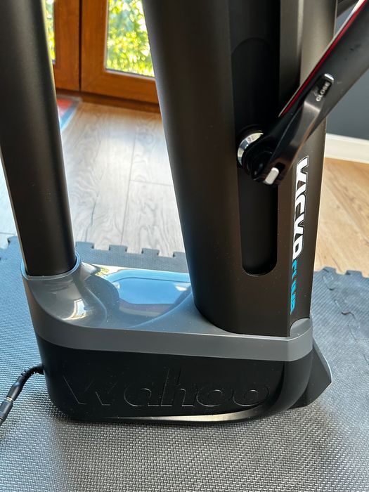 Sprzedam zestaw do treningu Wahoo Clickr + Climb + Zwift  Cog i Play