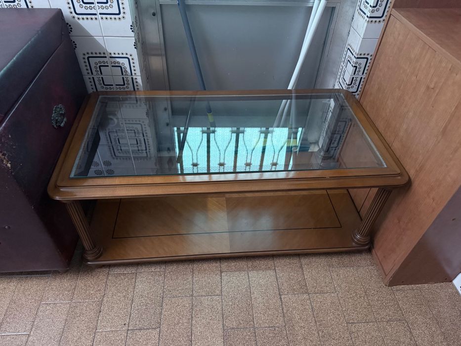 Mesa de centro madeira e vidro