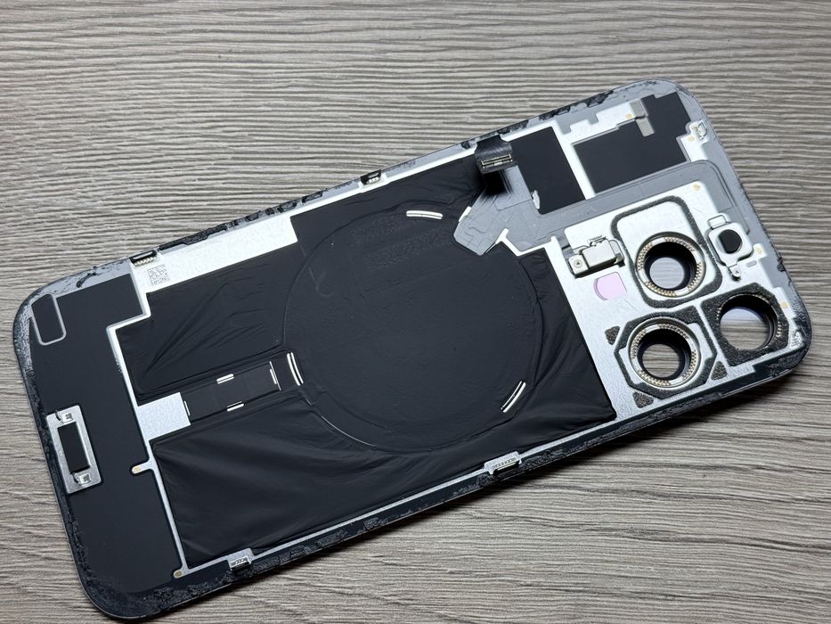 Oryginalna klapka plecki indukcja Apple iPhone 16 Pro Max wymiana