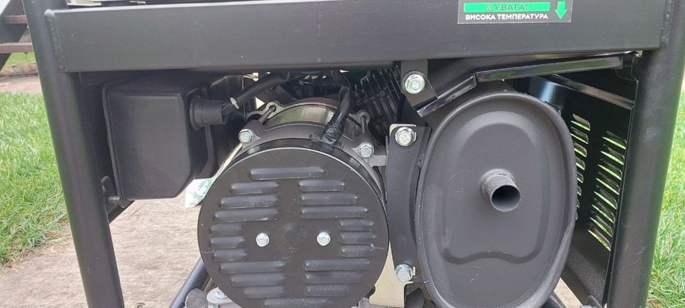 Генератор бензиновий 3.2 кВт