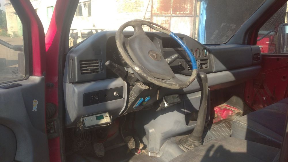Продам Mercedes sprinter з холодильником