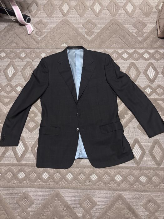 Corneliani — преміальний чоловічий костюм (оригінал)