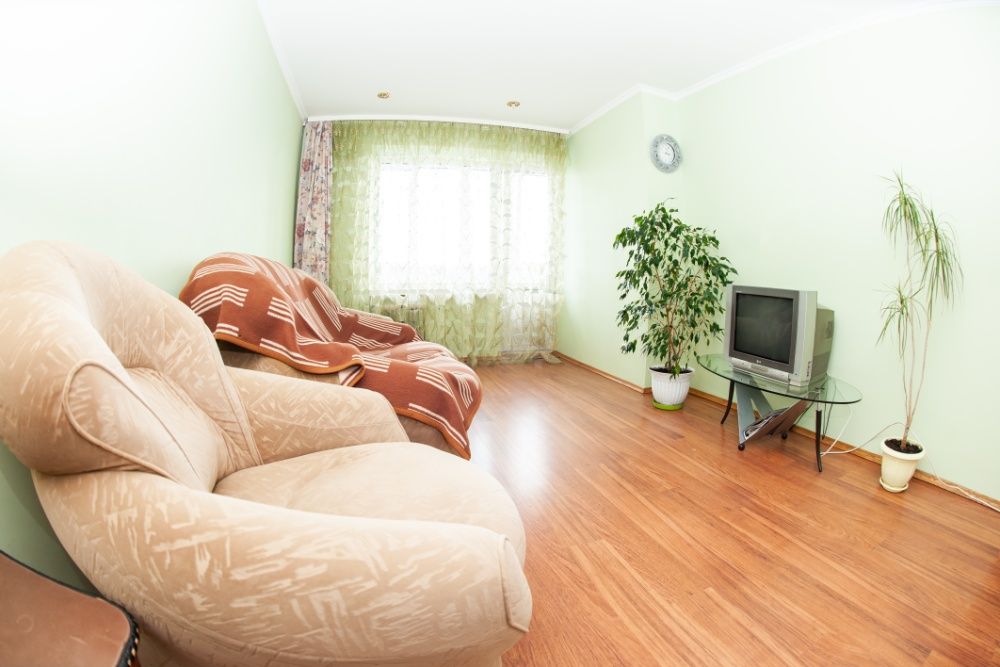 Посуточно біля готелю Галичина 3-к квартира, 10 хв до центру, + зв.док