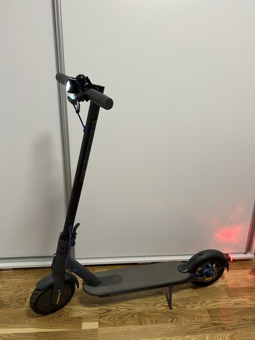 Hulajnoga Xiaomi Mi Electric Scooter 3 – stan bardzo dobry – mały przebieg