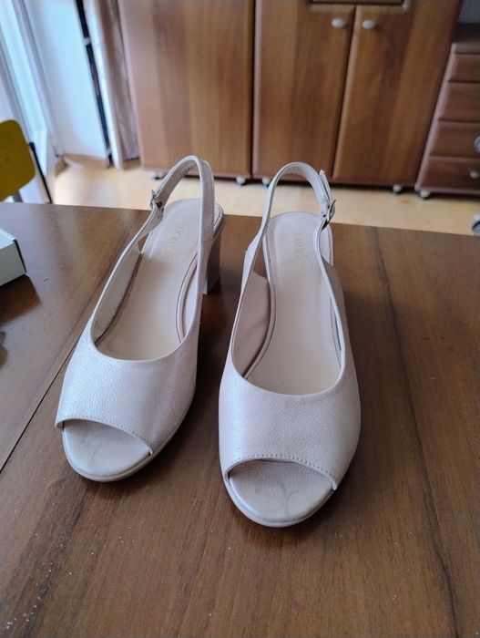 Buty damskie Lasocki