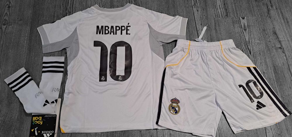 Mbappe Real Madryt Strój Zestaw Sezon 25/26 Rozmiar 135-145cm