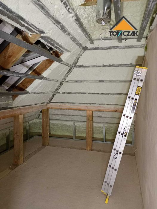 Piana PUR Wełna Celuloza Ocieplenie Domu Poddasza Stropu Ściany Hali