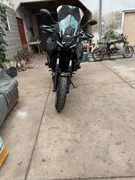 Yamaha Tracer 7 GT com extras (topcase 50L e barras proteção)