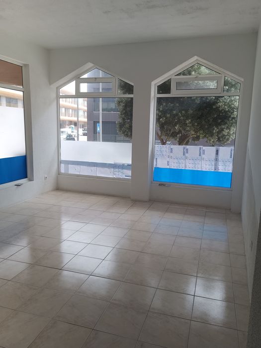 Loja comercial em AVER-O-MAR