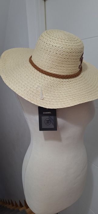 Chanel kapelusz słomkowy