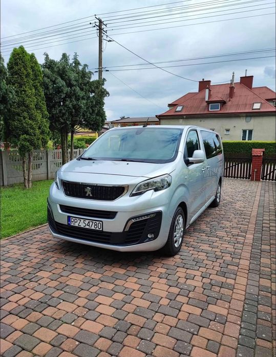 Peugeot Traveller