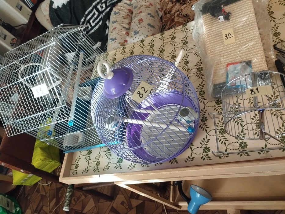 Зоотовары для: собак, птичек,грызунов,аквариумистика.