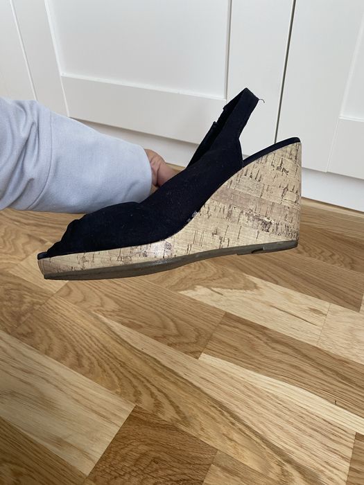 Sandały na koturnie H&M r. 37