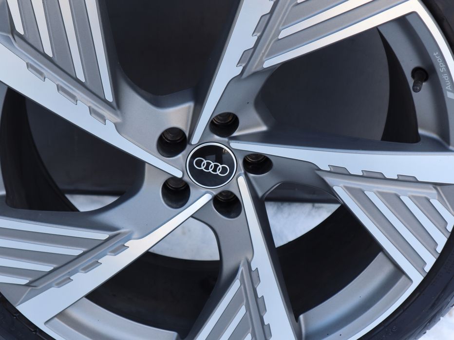 koła felgi audi q7 e-tron oe 22 oe 4ke 601025b 9.5 22 cale super stan