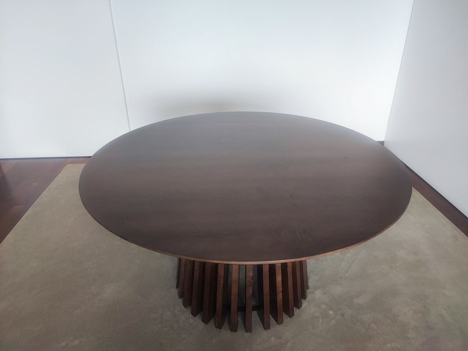 Mesa de jantar redonda