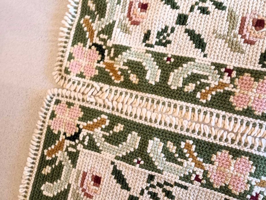 Tapetes de Arraiolos Arte, Tradição, Elegância no Seu Espaço - ref. R1