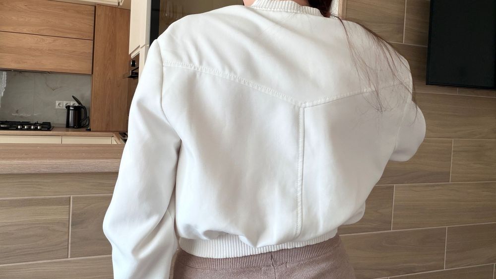 Бомпер     білий