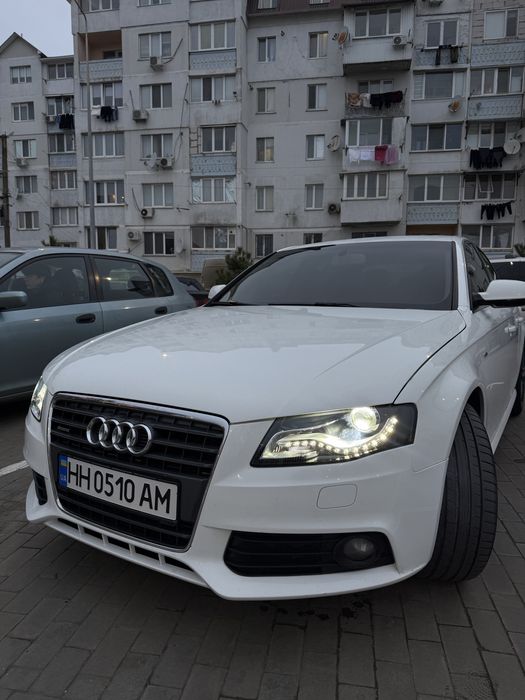 Audi A4 b8  2012