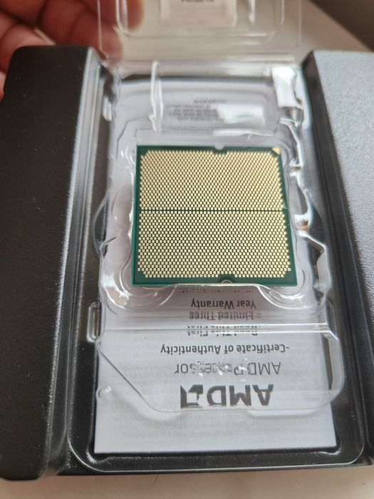 AMD Ryzen 5 7600X BOX б/в 1.5 Роки залишкової гарантії