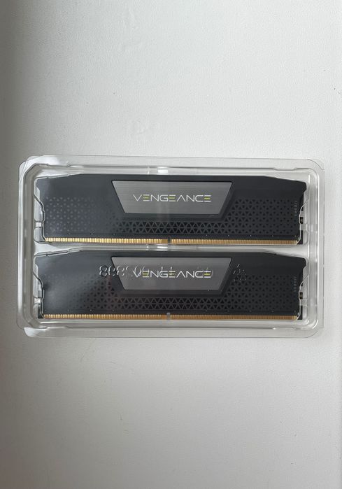 Pamięć RAM Corsair Vengeance Ddr5 64Gb 5200Mhz Cl40 CMK64GX5M2B5200Z40