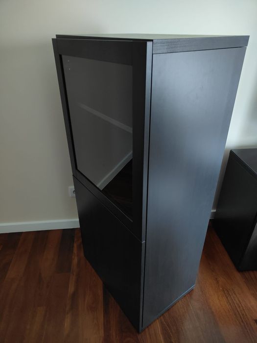 Armário IKEA em muito estado