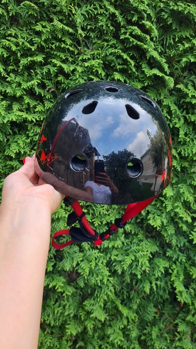 Sportowy kask dziecięcy