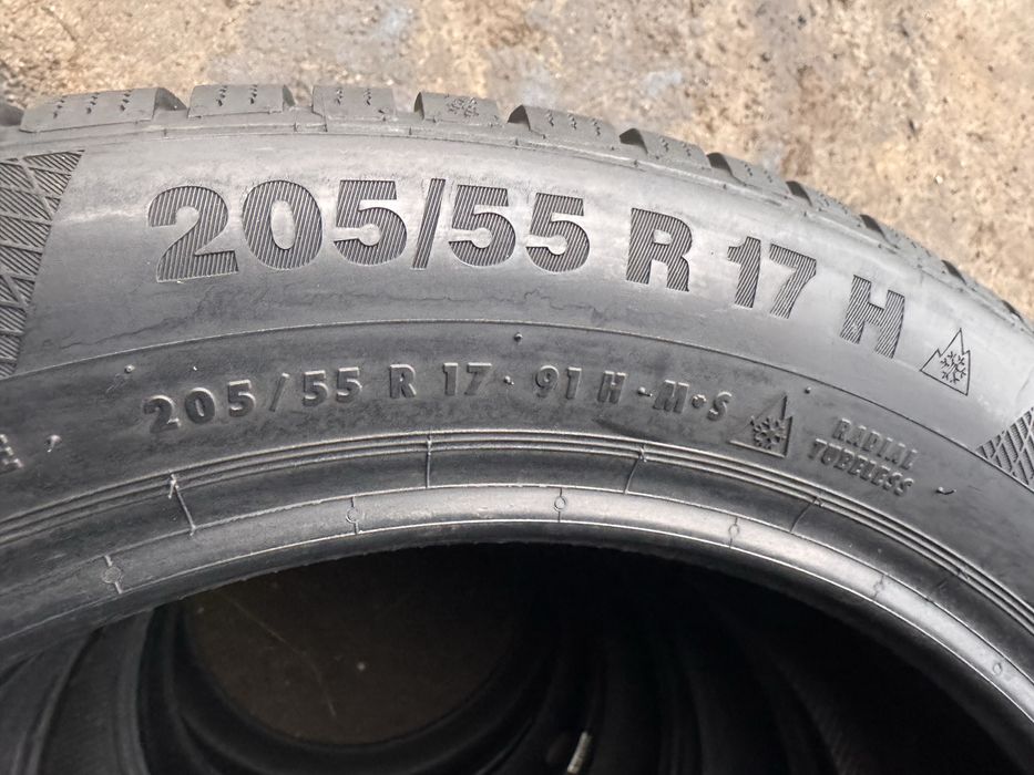 Зимові шини 205 55 R17 Continental