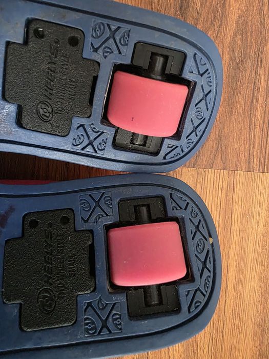 Buty rolki trampki Heelys r.33 dziewczęce