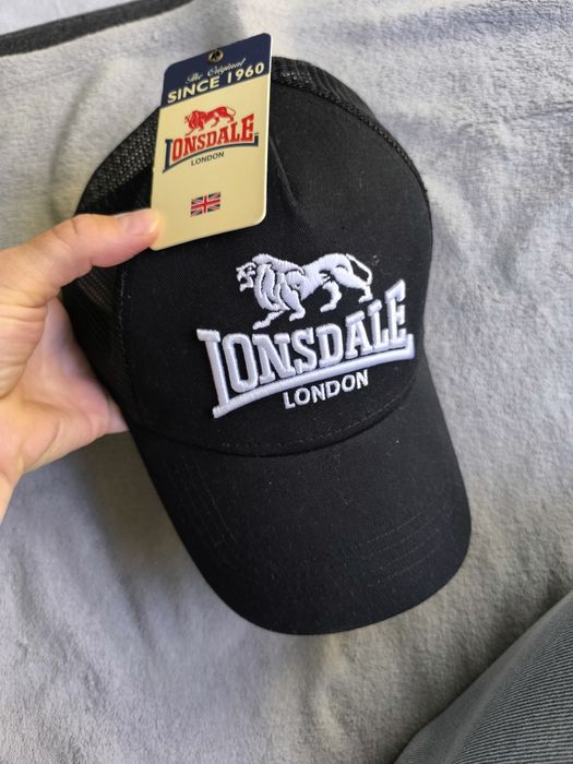 Nowa czapka z daszkiem Lonsdale czarna uniseks męska