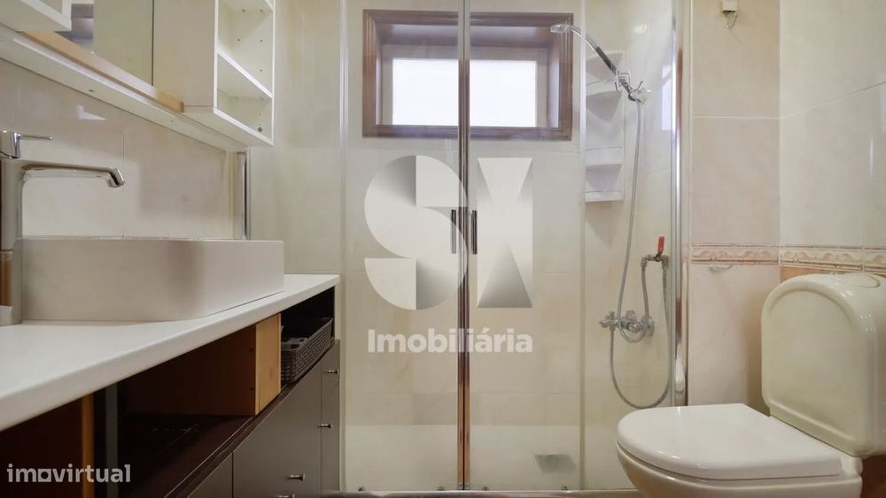 T3 Ermesinde com Garagem, Elevador e Lareira