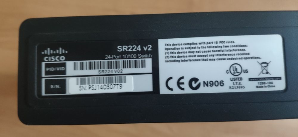 Коммутатор Cisco SR224