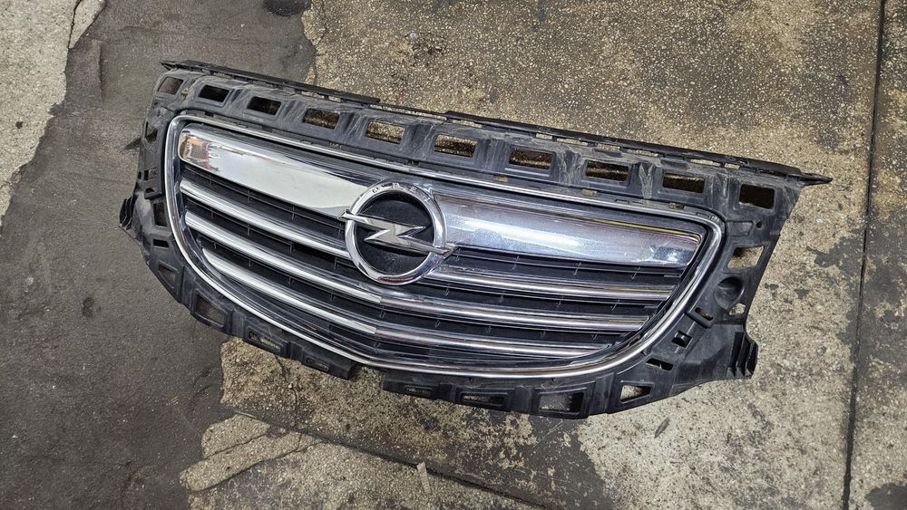 Grill logo emblemat znaczek przód przedni opel insignia a przedlift