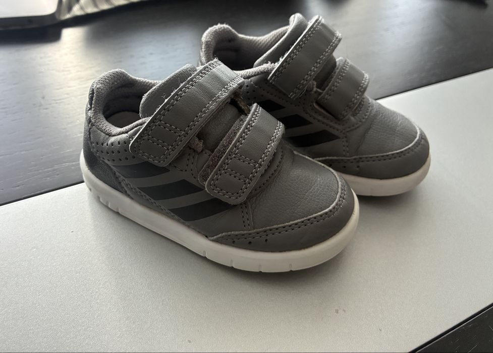 Sapatilha adidas original n.21 como novas