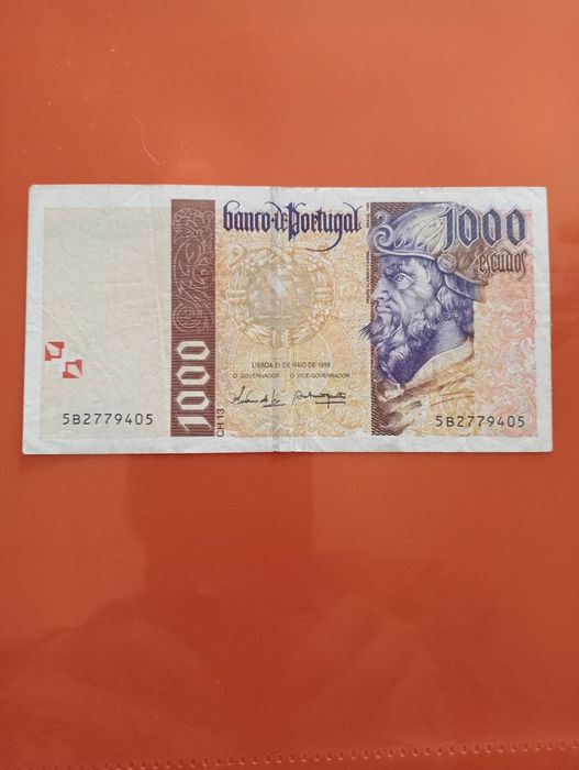 Vendo notas de 1.000$00 escudos.
